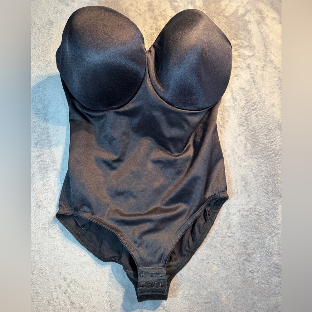 Miraclesuit Black Shaping Bodysuit with Underwire